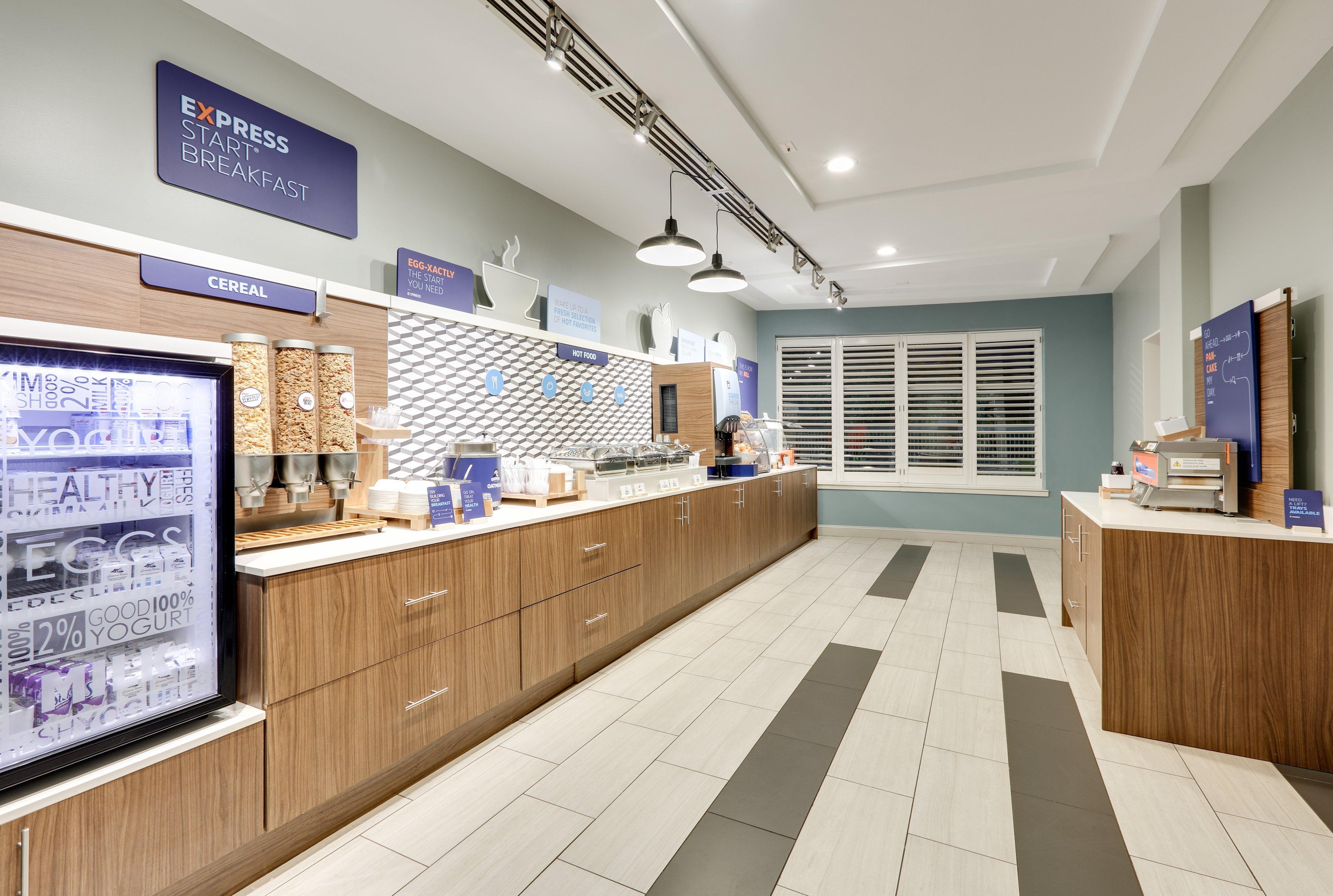 Holiday Inn Express Hotel & Suites Dublin By Ihg Екстер'єр фото