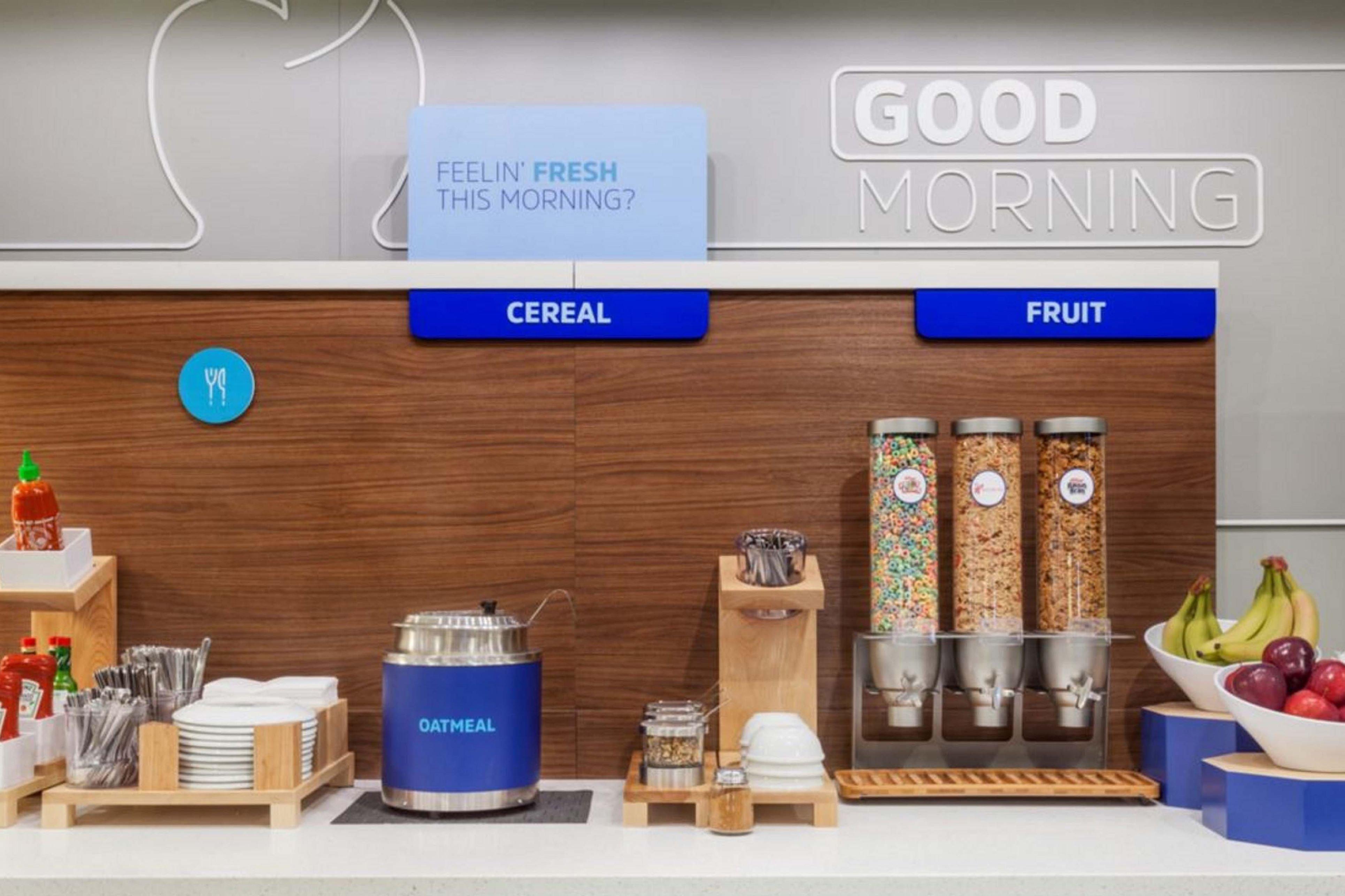 Holiday Inn Express Hotel & Suites Dublin By Ihg Екстер'єр фото