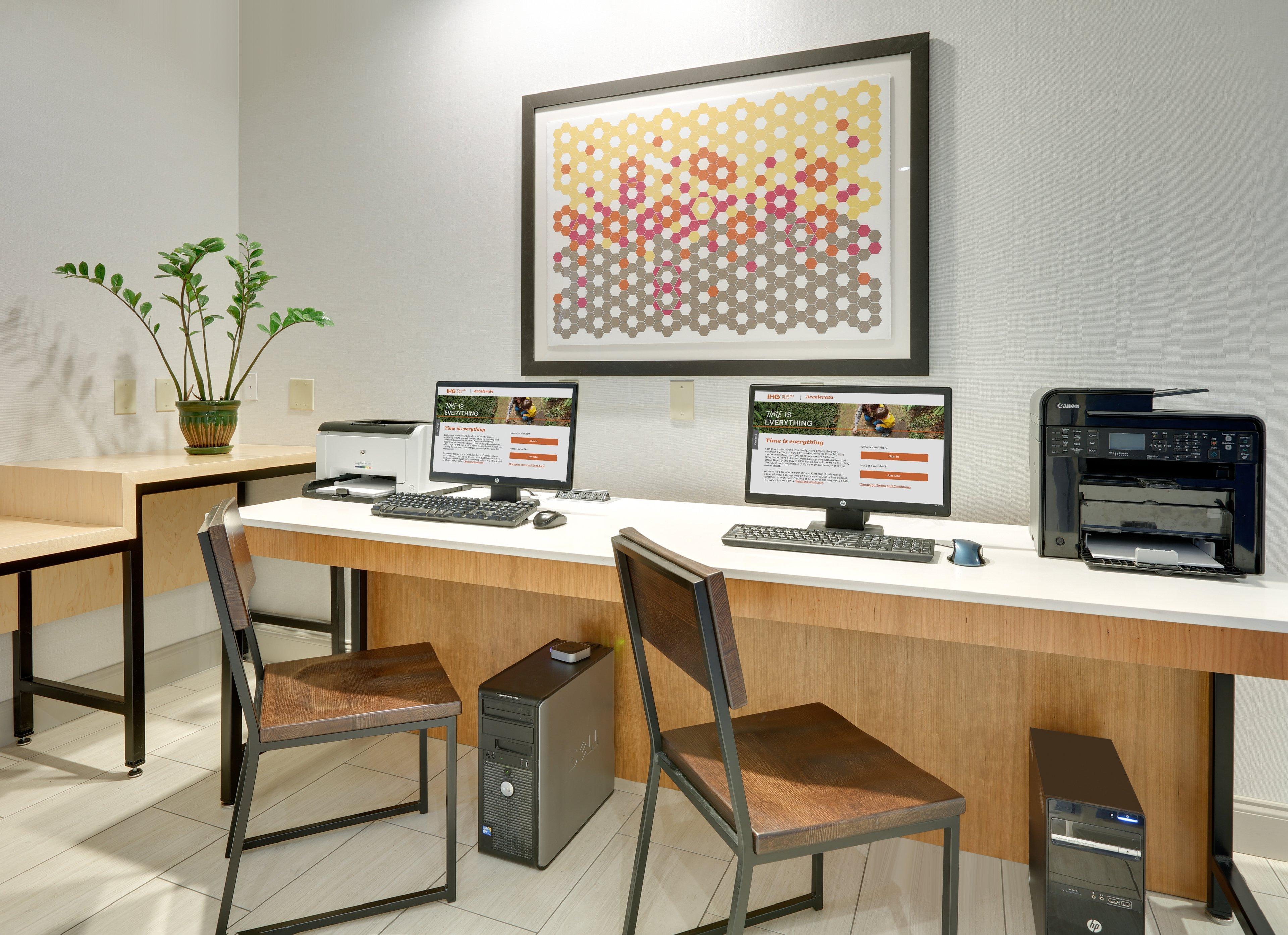 Holiday Inn Express Hotel & Suites Dublin By Ihg Екстер'єр фото